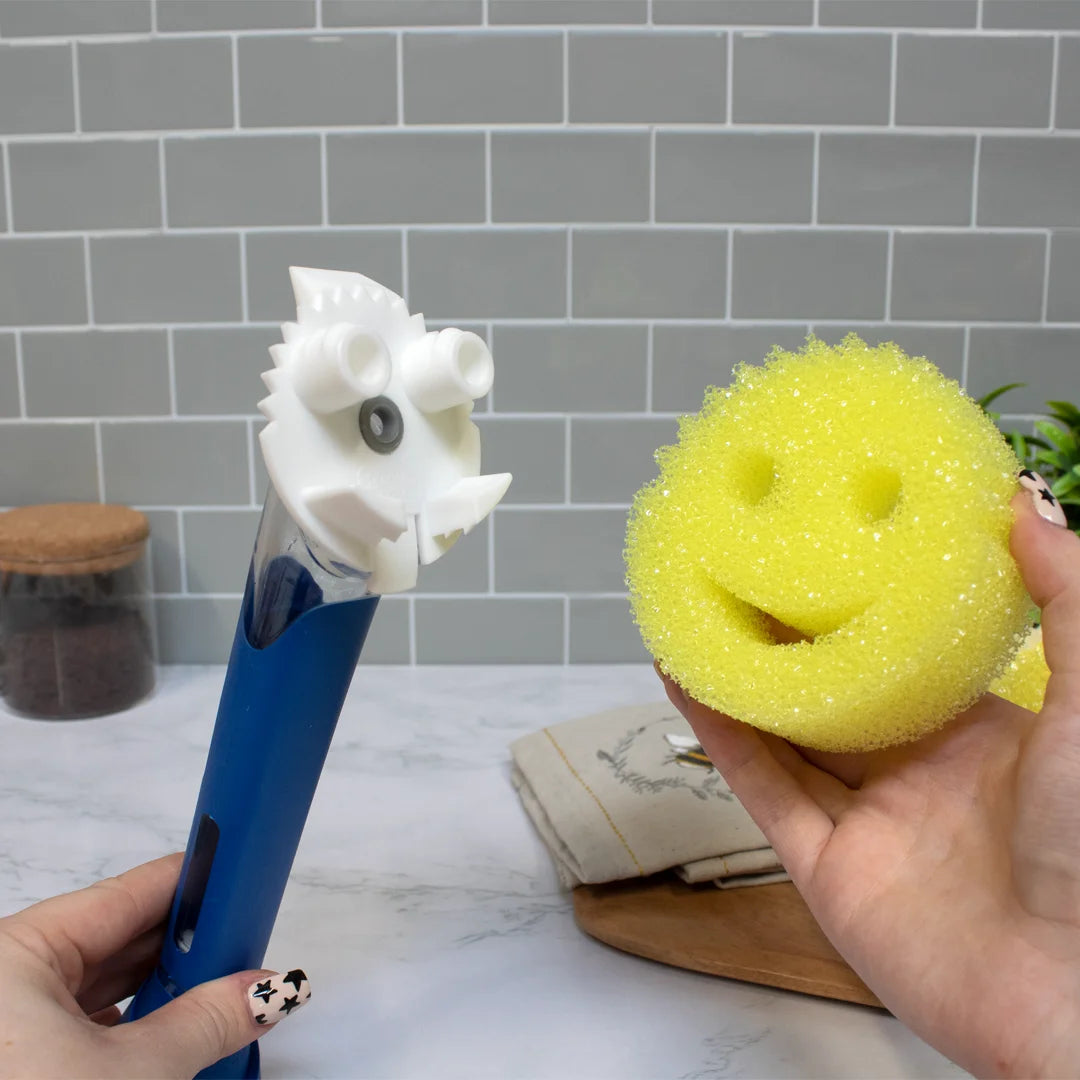 Cleaning  Scrub Daddy Dish Daddy Connector Head by Weirs of Baggot St