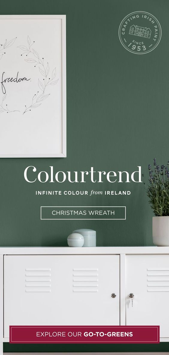 Colourtrend Christmas Wreath | Same Day Delivery by Weirs of Baggot St